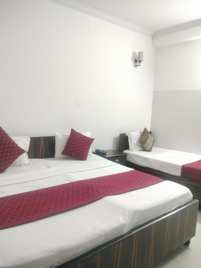 Galaxy Plaza Near Igi Airport Dehli New Delhi