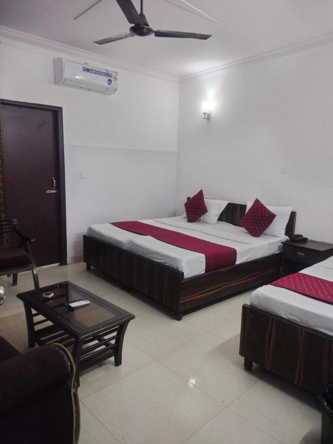 Galaxy Plaza Near Igi Airport Dehli Hotel 3*